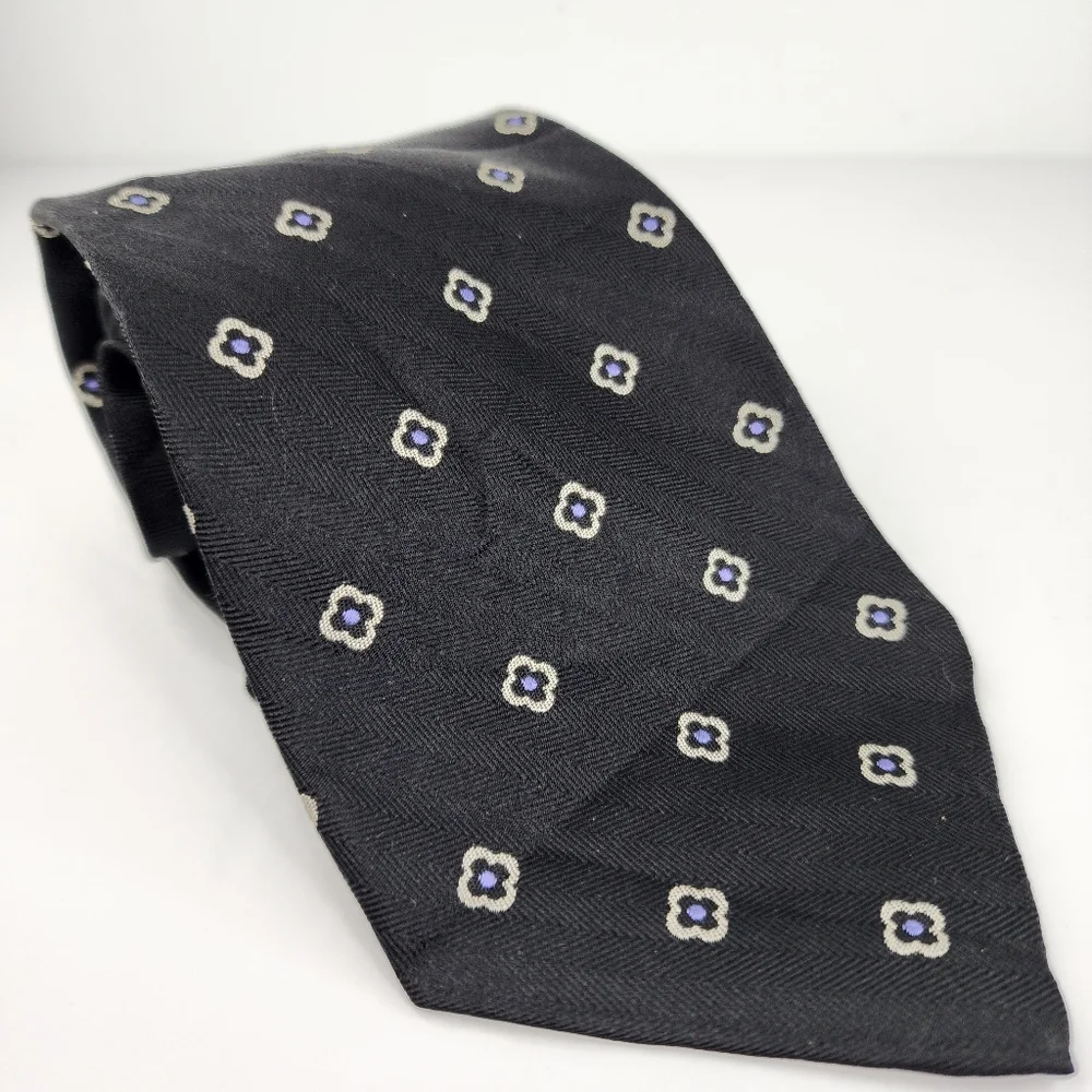 RALPH LAUREN Black Silk Tie.